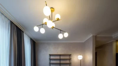 Home with Optimal Ceiling Lighting