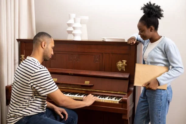 5 Risks of Moving a Piano Yourself