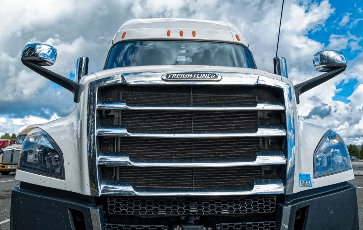 Semi Truck Body Shop