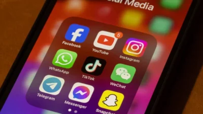 Features of Telegram and WhatsApp  