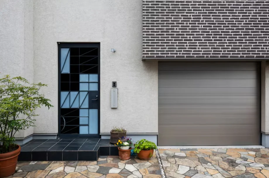 The Ultimate Guide to Choosing the Right Garage Door for Your Perth Home